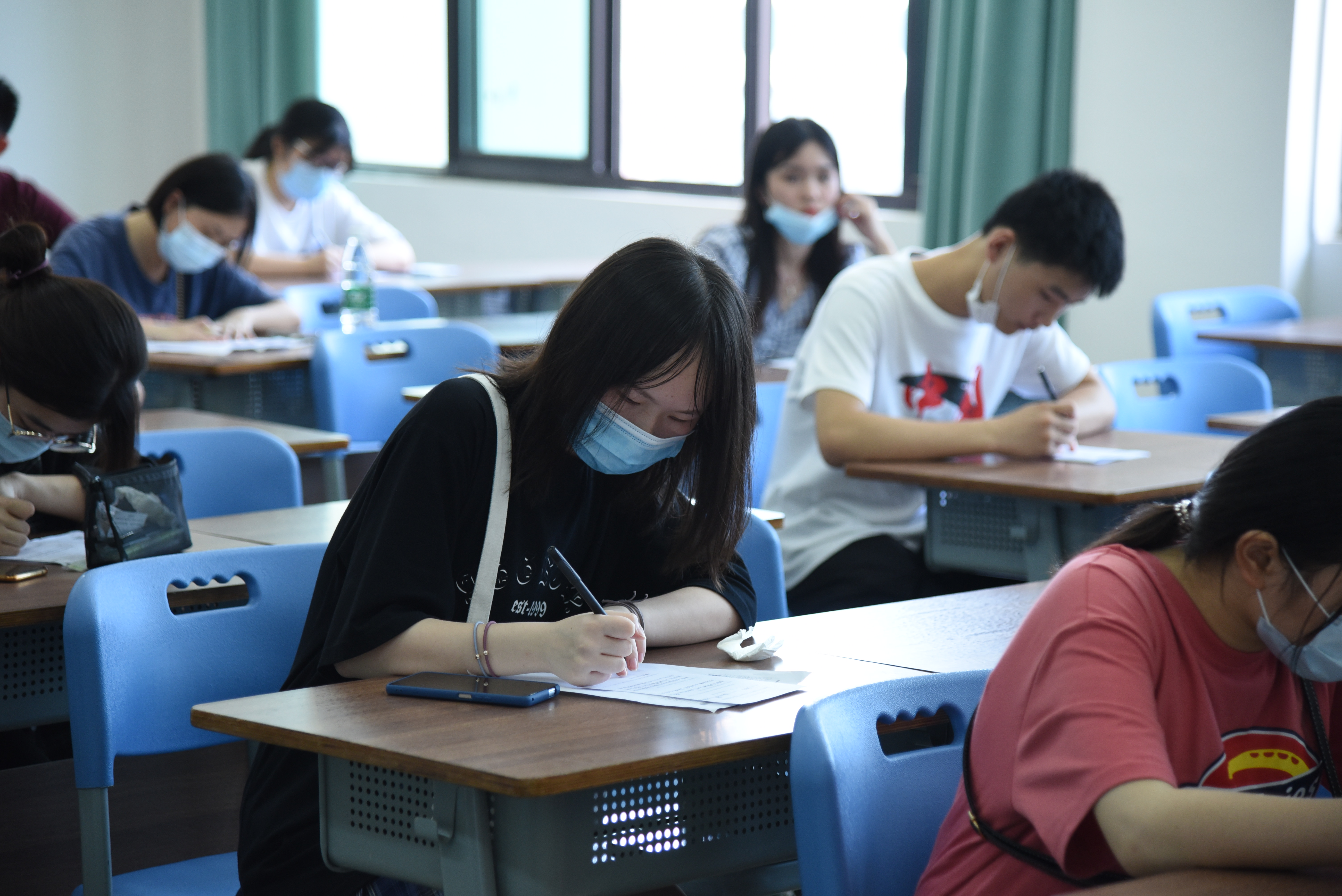 亚洲欧美日韩中文字幕在线